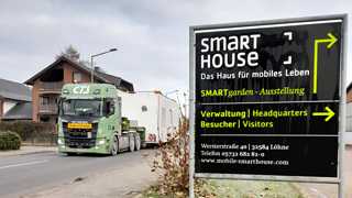 Smart House, Holz-Fertighäuser, Löhne